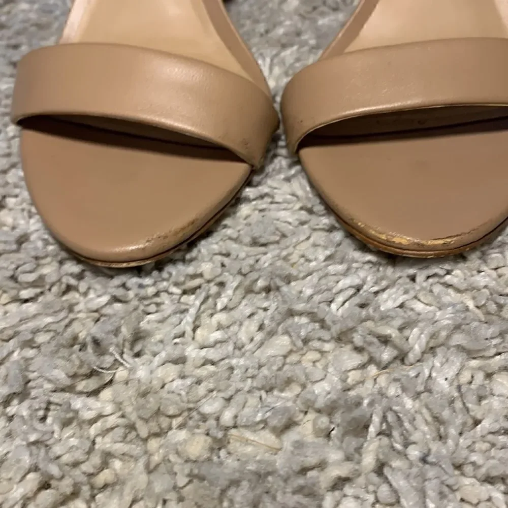 International concepts GUC nude peep toe heels Size 6